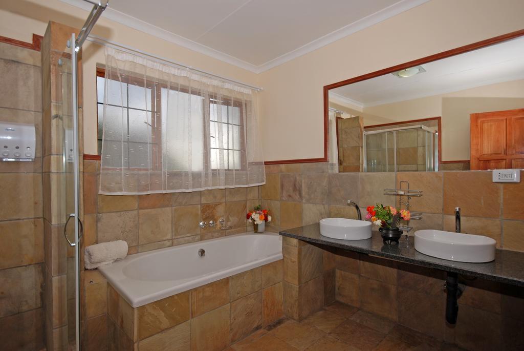 Hoopoe Haven Guest House Chartwell Exterior foto